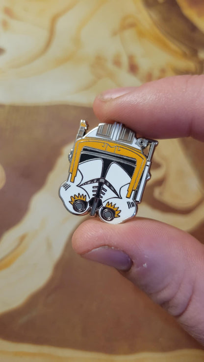 Helmet Pin 212th Commander Cody